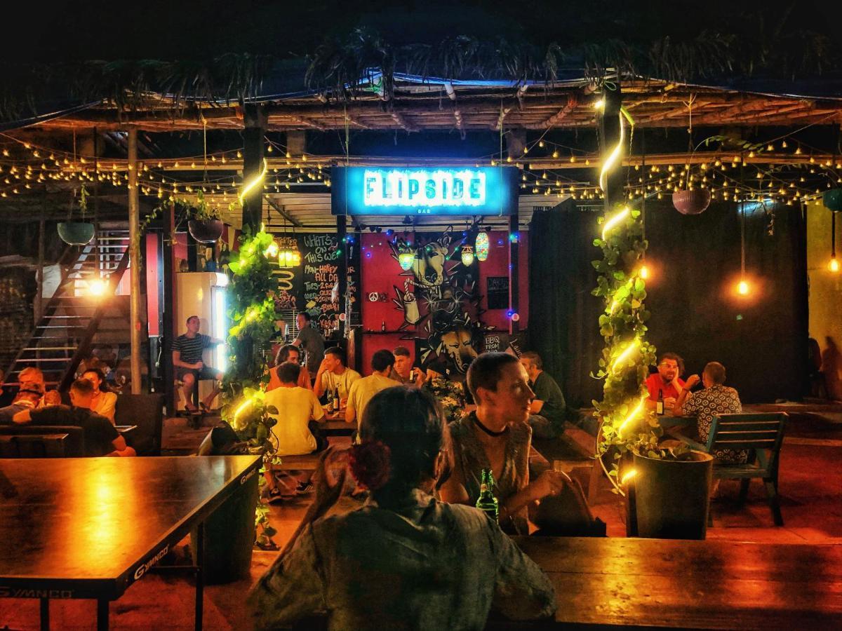 Red Door Hostel أنجونا المظهر الخارجي الصورة