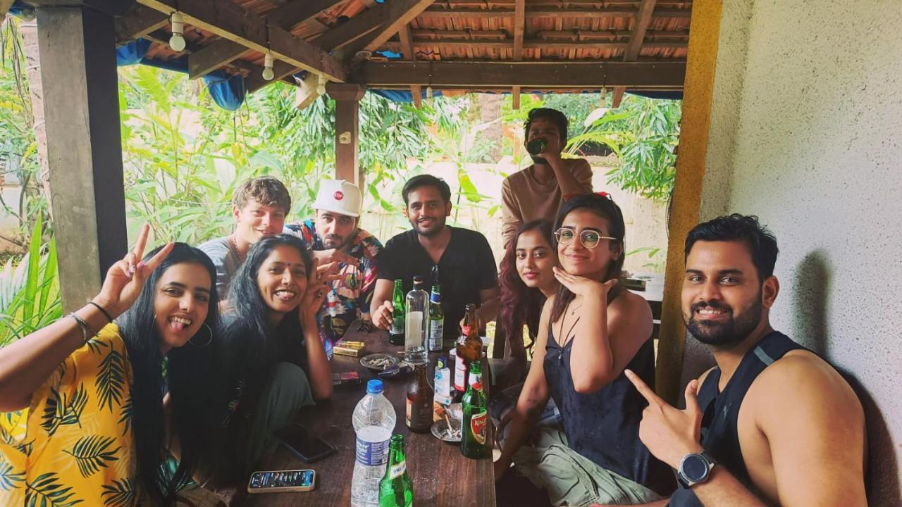 Red Door Hostel أنجونا المظهر الخارجي الصورة
