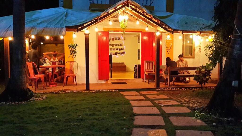 Red Door Hostel أنجونا المظهر الخارجي الصورة