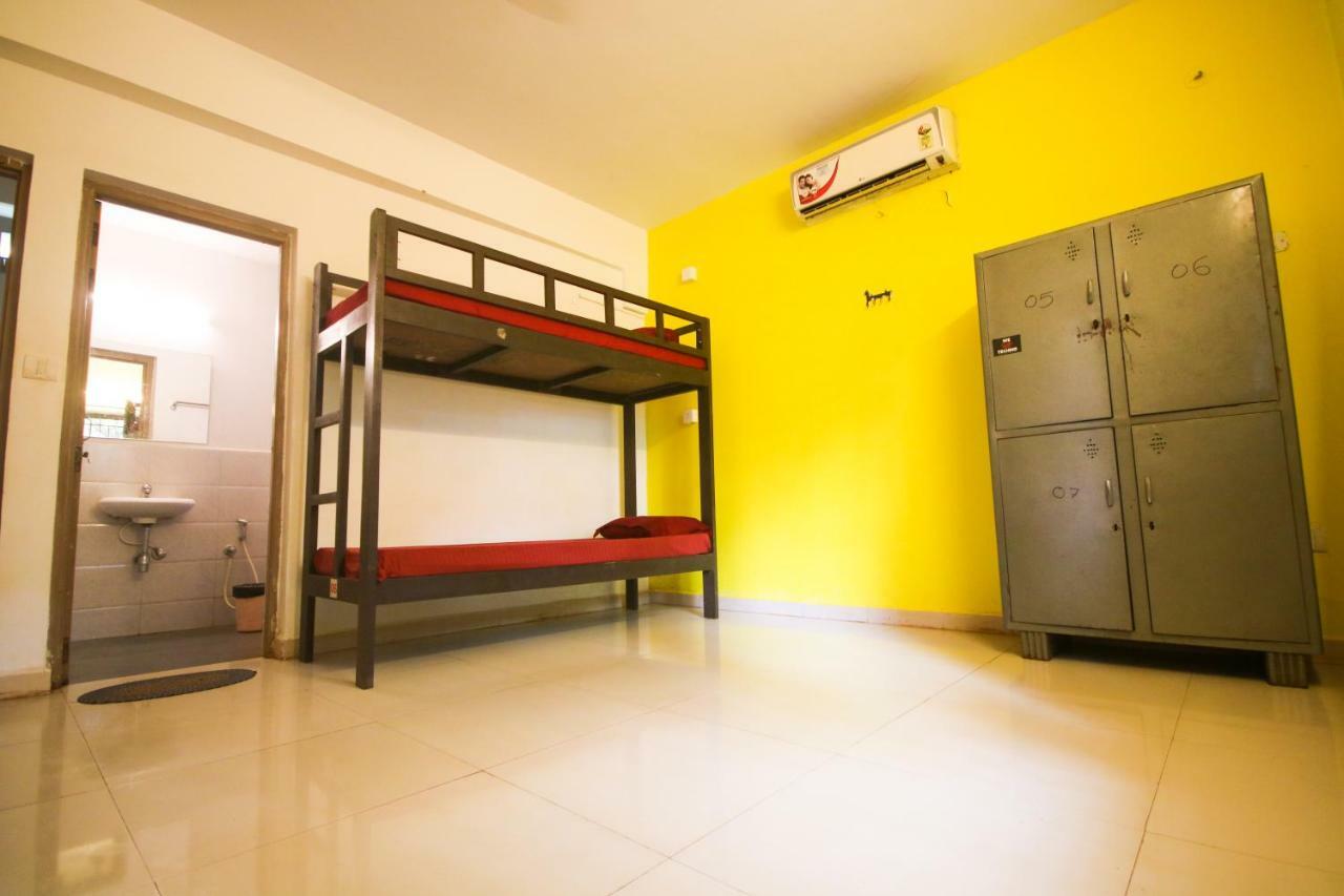 Red Door Hostel أنجونا المظهر الخارجي الصورة